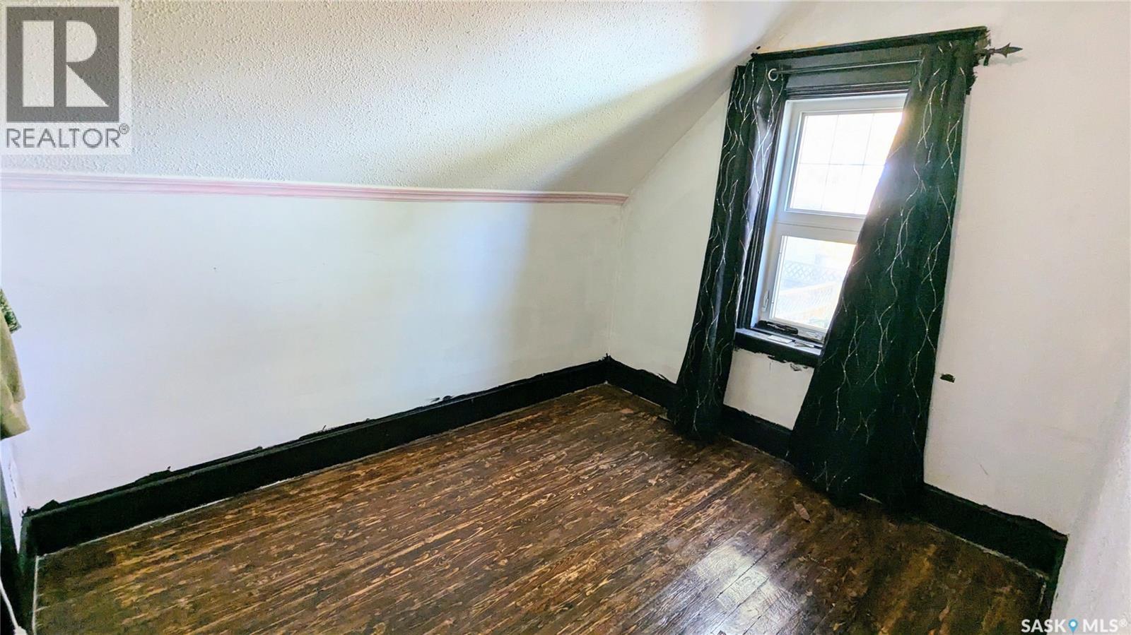 404 25th Street W, Saskatoon, Saskatchewan  S7L 0C8 - Photo 22 - SK020496