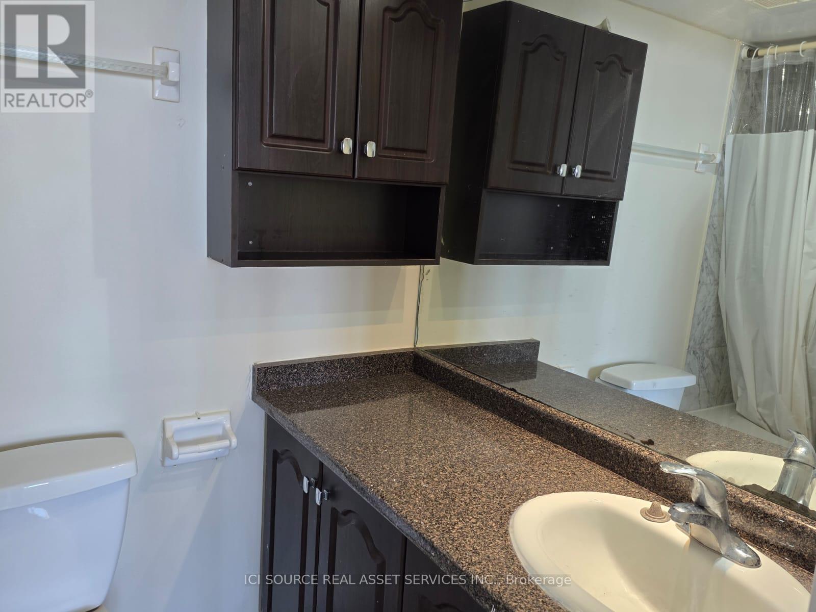 1710 - 350 Webb Drive, Mississauga, Ontario  L5B 3W4 - Photo 22 - W12453416