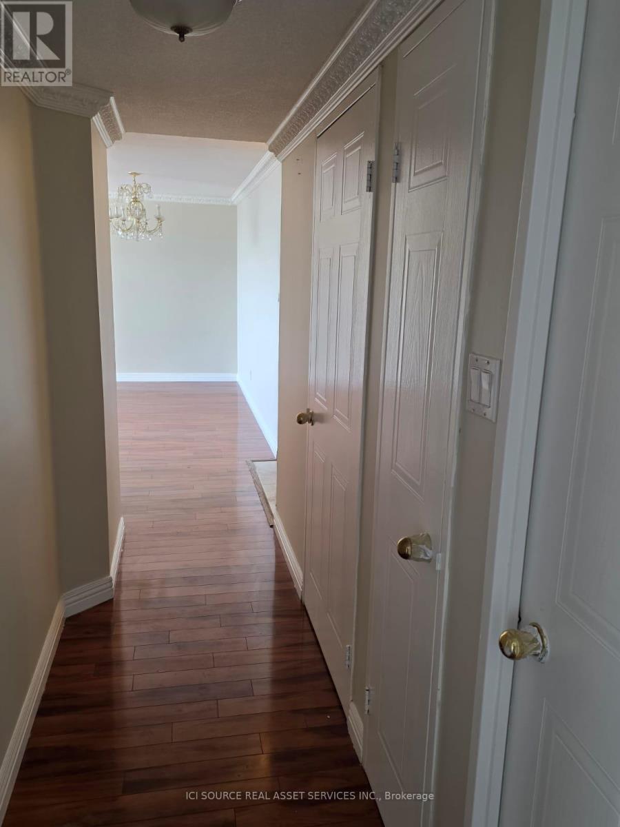 1710 - 350 Webb Drive, Mississauga, Ontario  L5B 3W4 - Photo 23 - W12453416