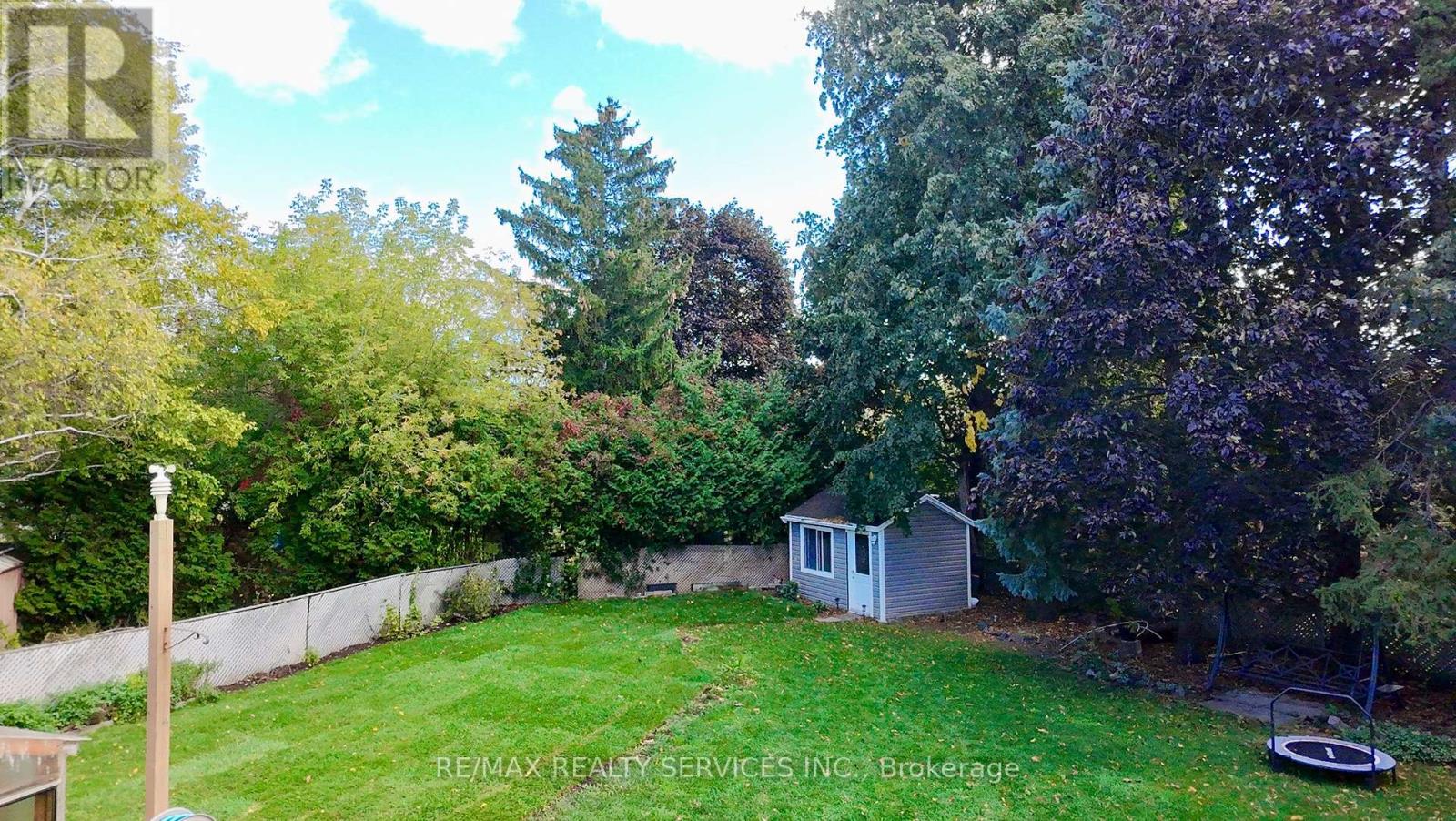 10 Minton Place, Brampton, Ontario  L6S 2S7 - Photo 48 - W12453420