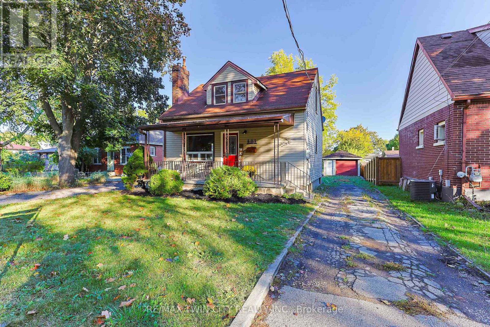 83 BALDWIN AVENUE, Brantford, Ontario