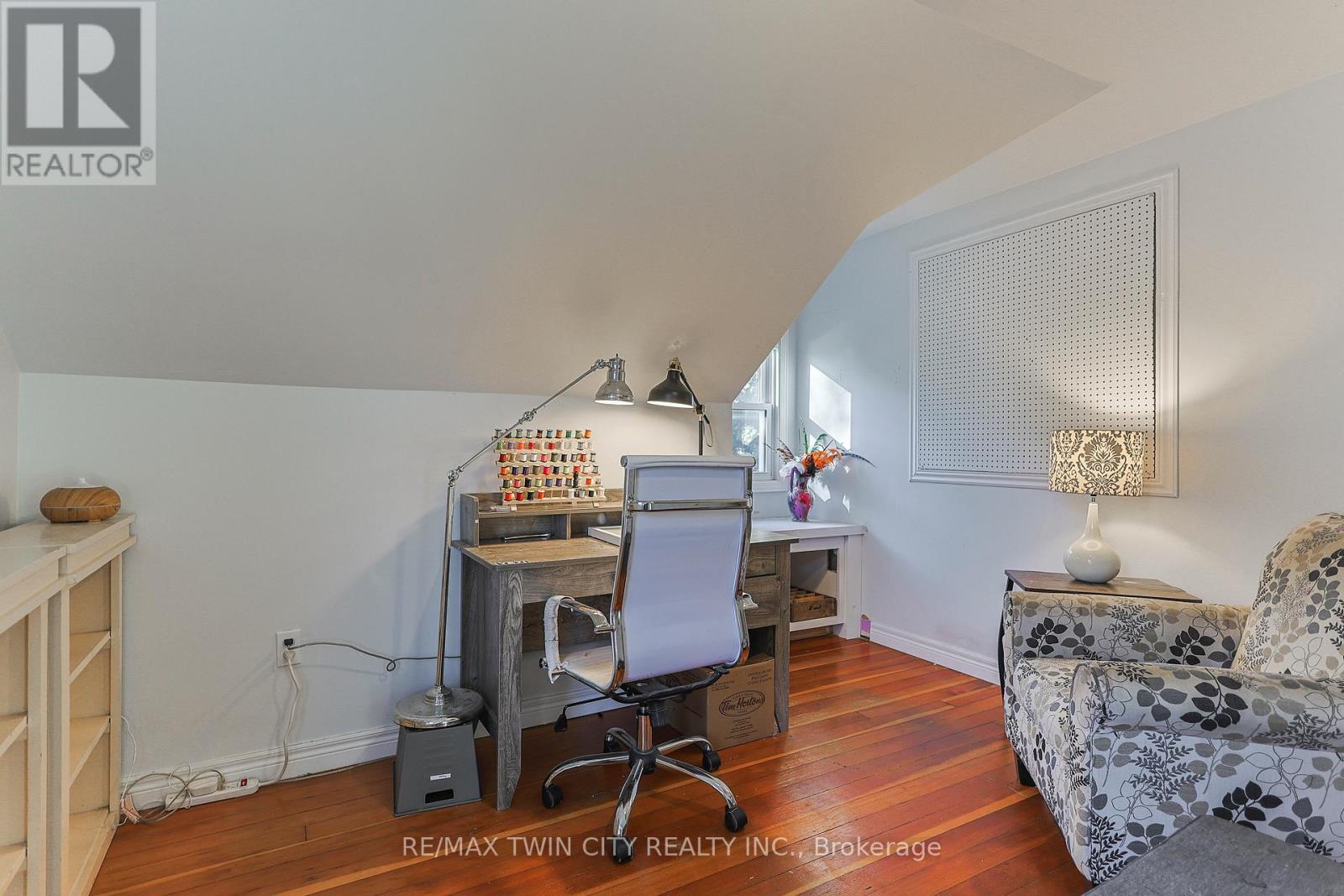 83 Baldwin Avenue, Brantford, Ontario  N3S 1H9 - Photo 20 - X12453394