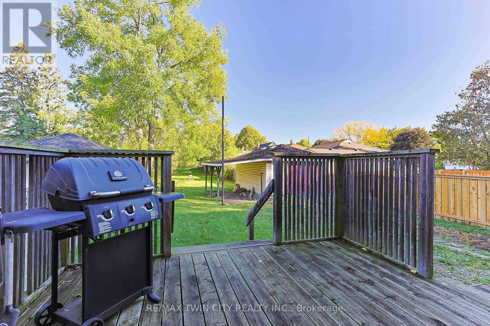 83 Baldwin Avenue, Brantford, Ontario  N3S 1H9 - Photo 32 - X12453394