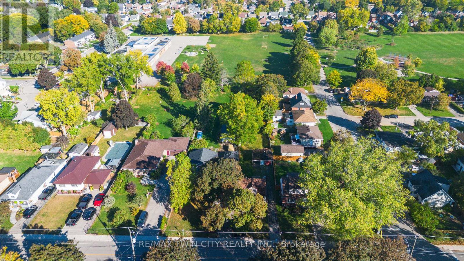 83 Baldwin Avenue, Brantford, Ontario  N3S 1H9 - Photo 40 - X12453394