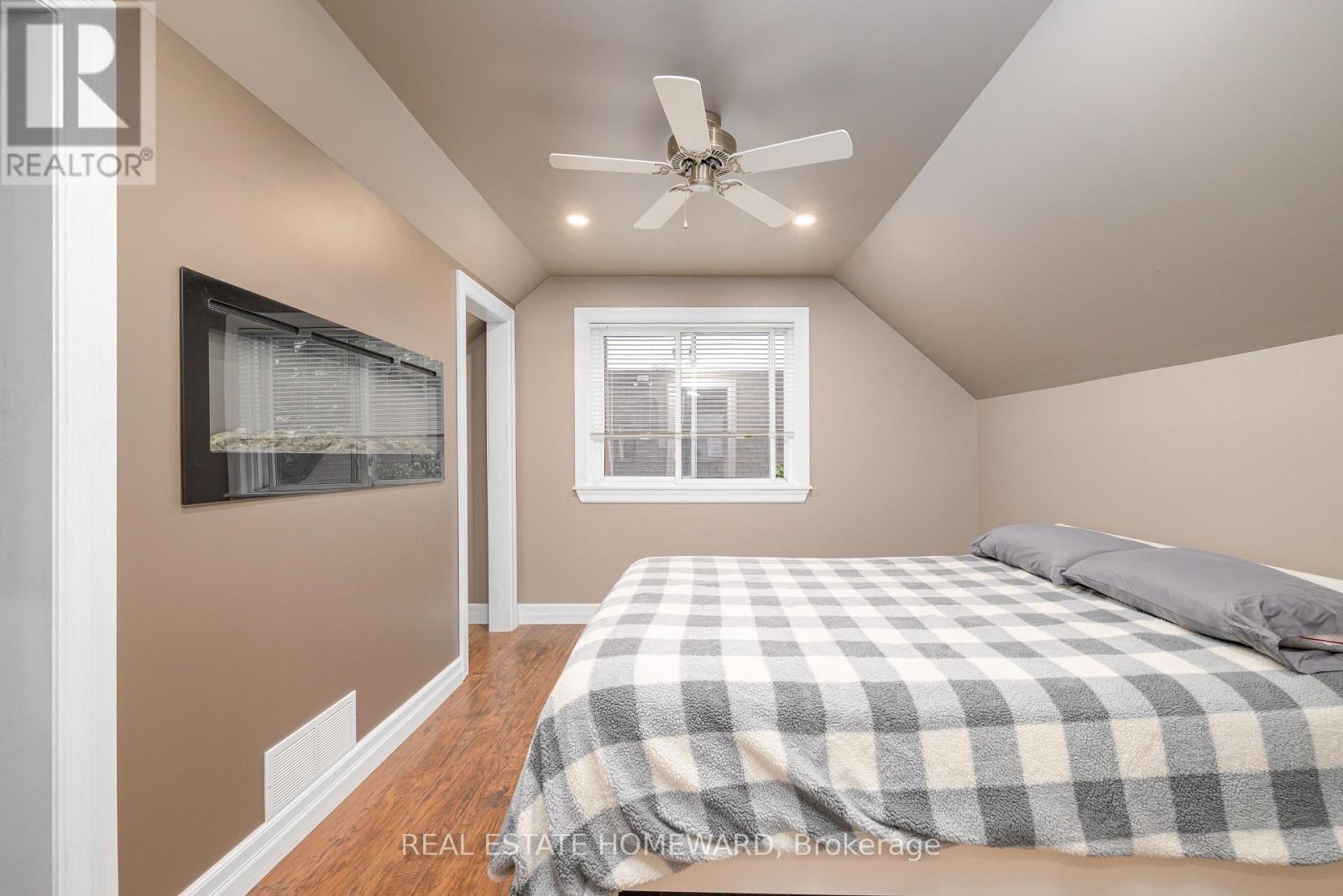 521 O'connell Road, Peterborough, Ontario  K9J 4E2 - Photo 16 - X12453415