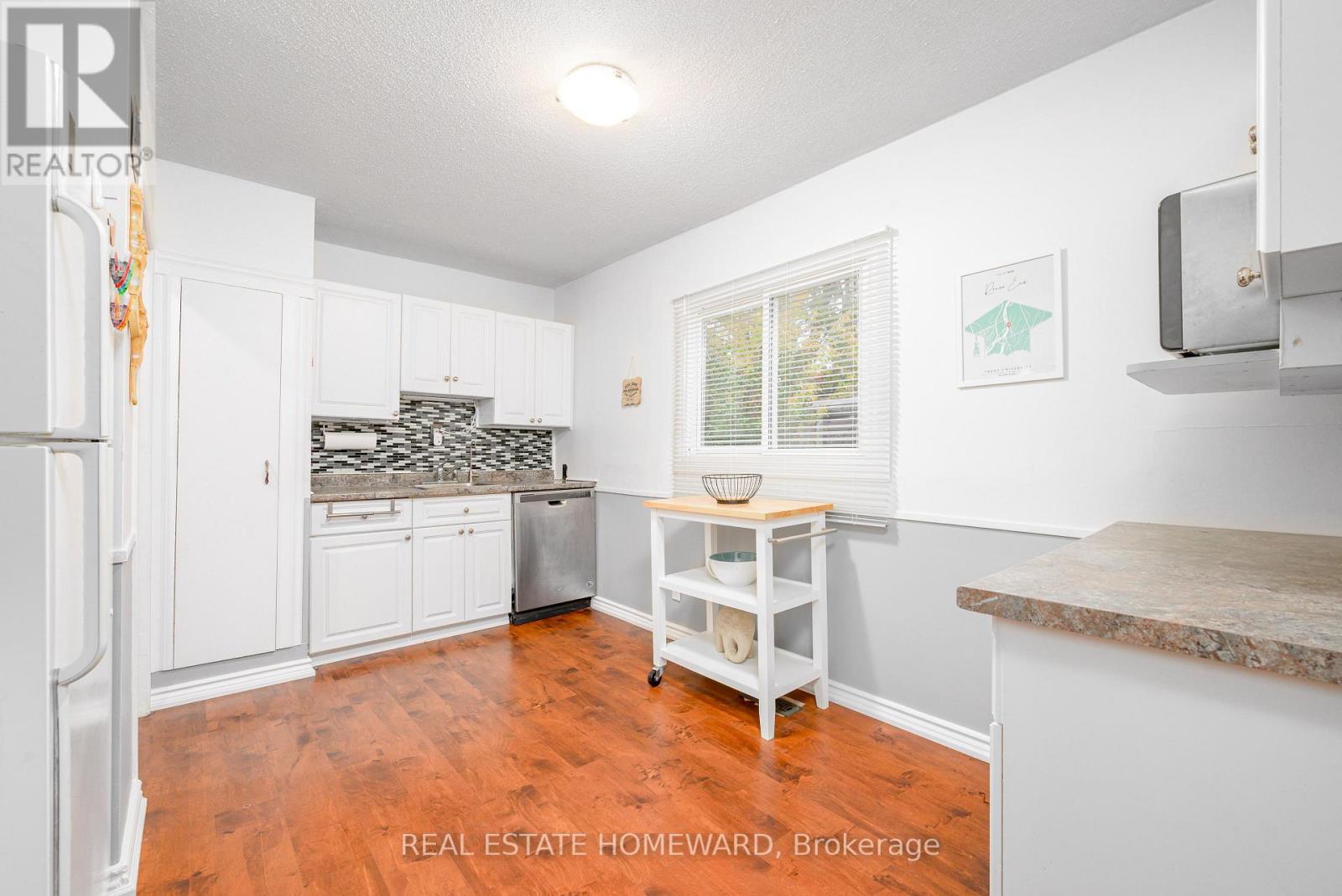 521 O'connell Road, Peterborough, Ontario  K9J 4E2 - Photo 6 - X12453415