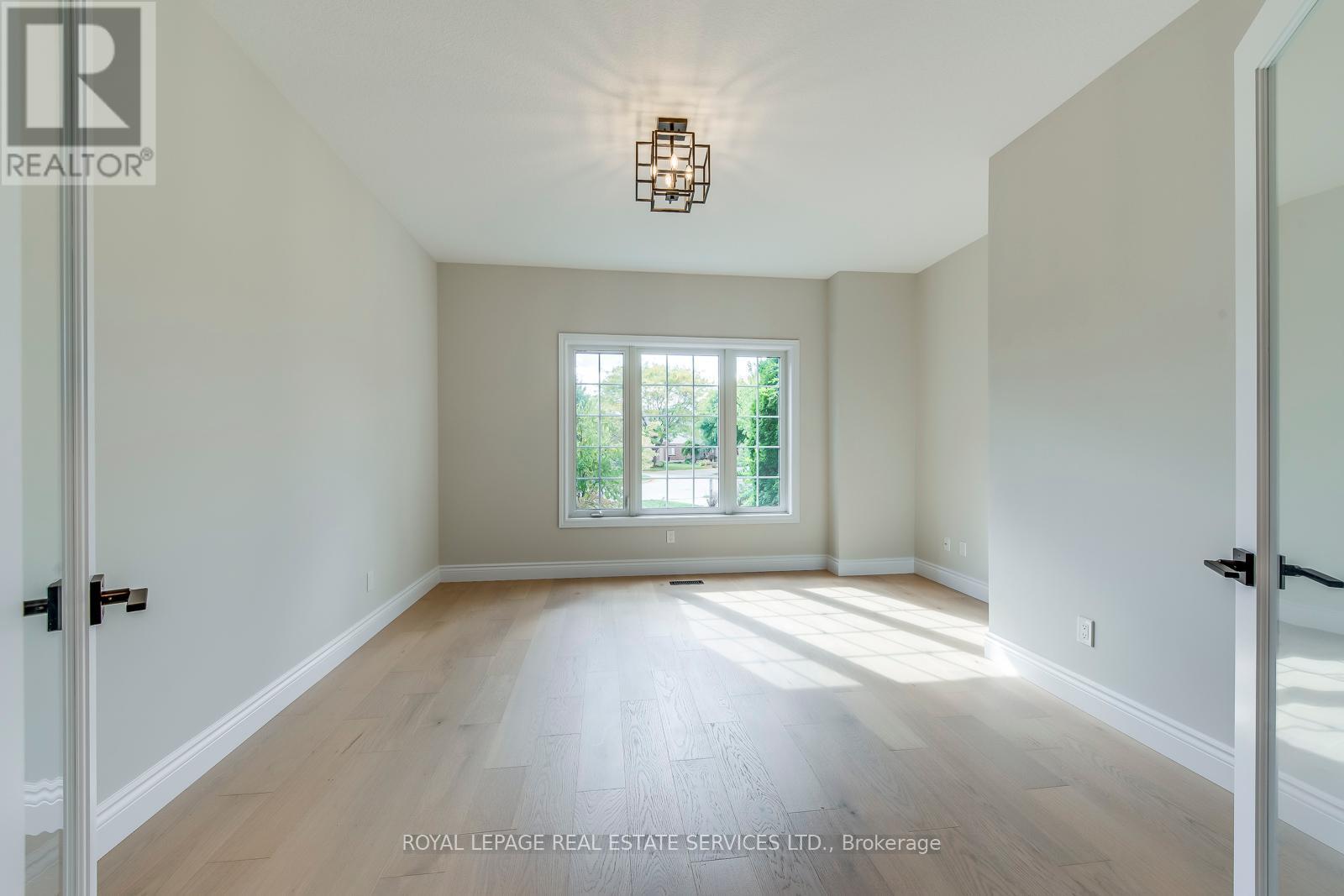 38 Moraine Walk, London North, Ontario  N6G 4Y8 - Photo 19 - X12453421