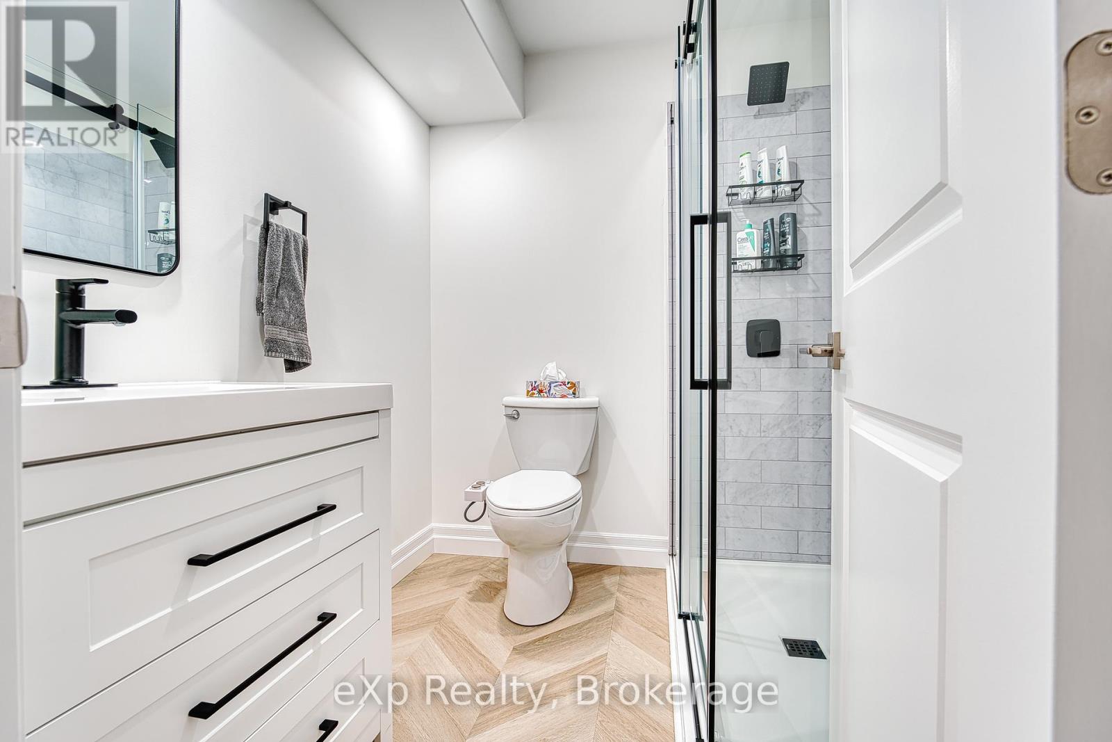 467 Devonshire Road, Saugeen Shores, Ontario  N0H 2C0 - Photo 23 - X12453444