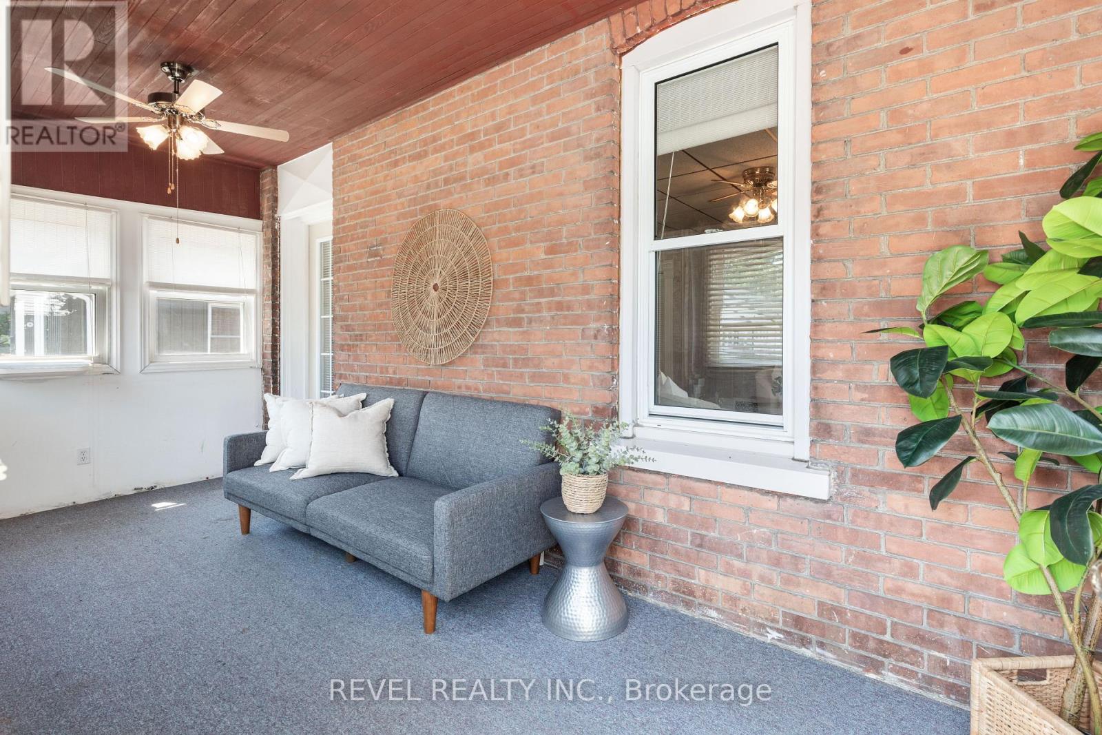 60 Elgin Street, Kawartha Lakes, Ontario  K9V 3W5 - Photo 9 - X12453437