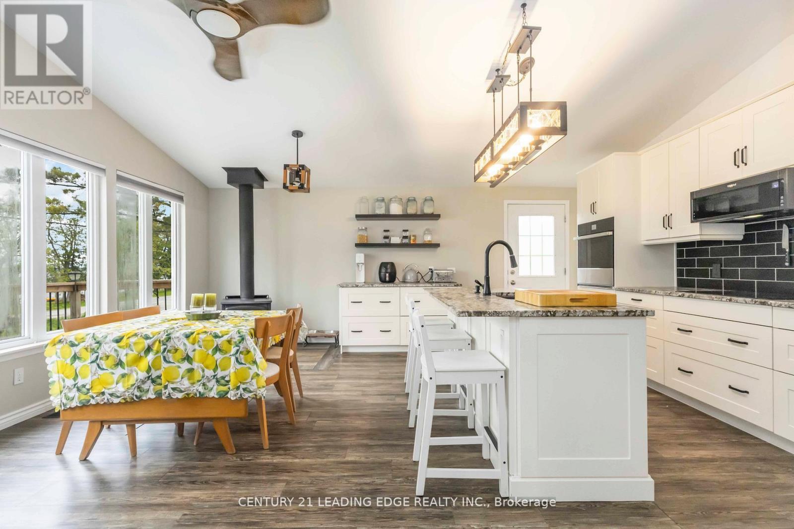 164 Snug Harbour Road, Kawartha Lakes, Ontario  K9V 4R6 - Photo 12 - X12380212