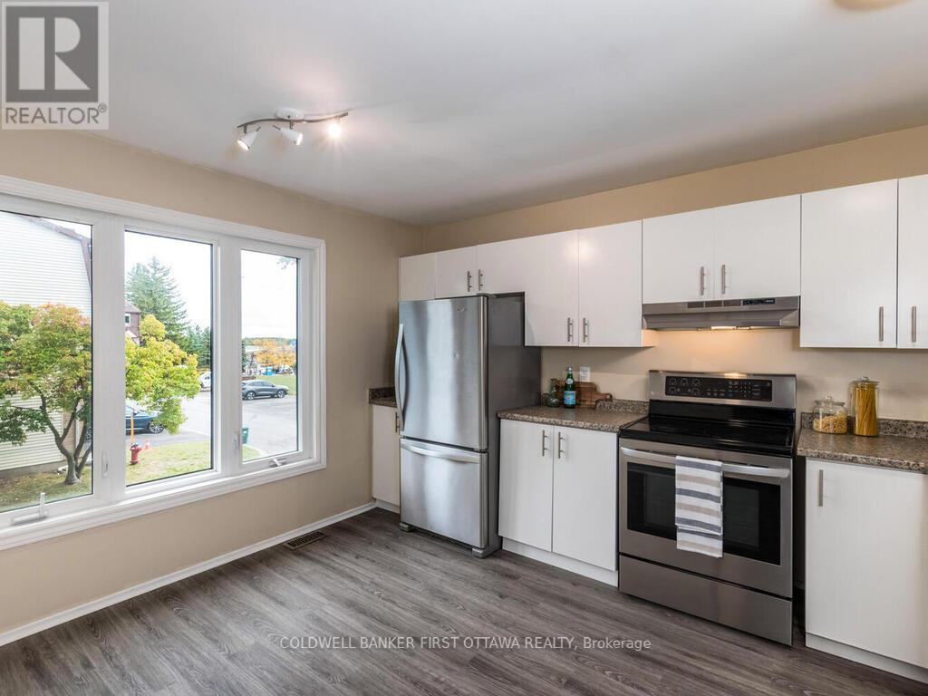 86 Lightfoot Place, Ottawa, Ontario  K2L 3L9 - Photo 15 - X12453424