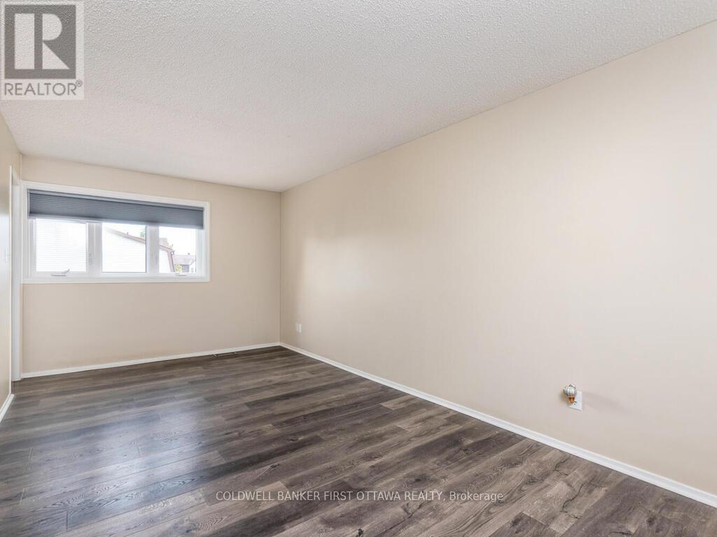 86 Lightfoot Place, Ottawa, Ontario  K2L 3L9 - Photo 20 - X12453424
