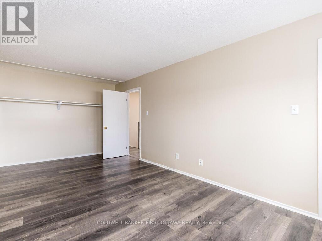 86 Lightfoot Place, Ottawa, Ontario  K2L 3L9 - Photo 22 - X12453424