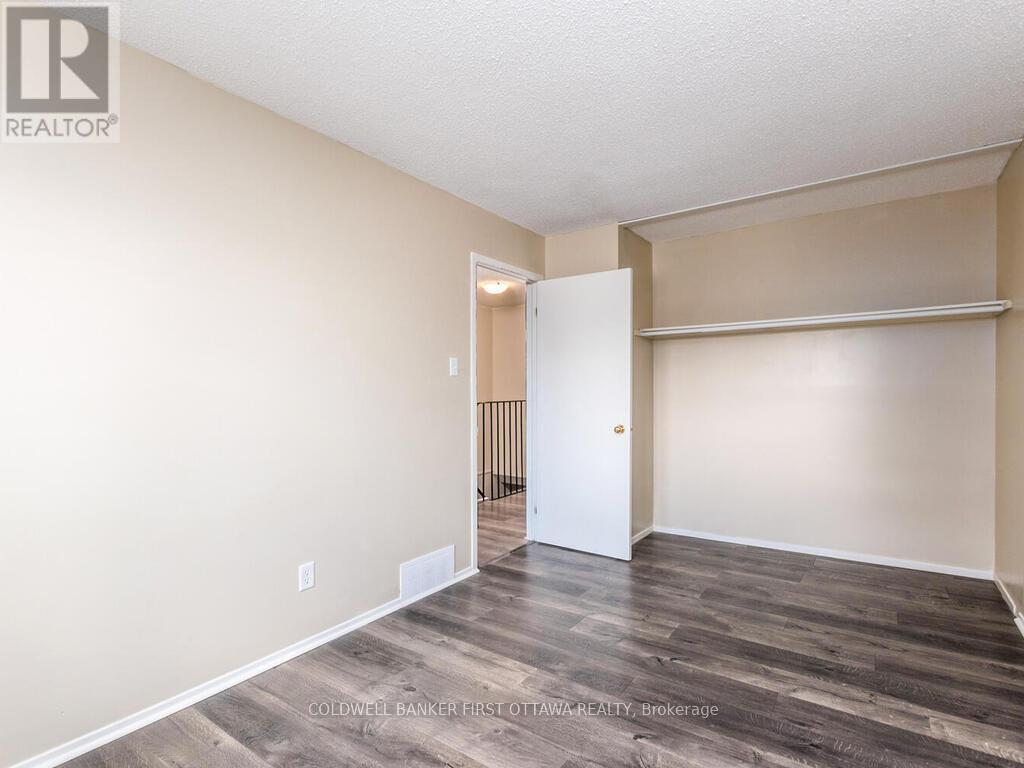 86 Lightfoot Place, Ottawa, Ontario  K2L 3L9 - Photo 27 - X12453424