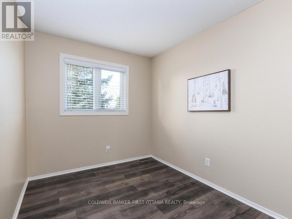 86 Lightfoot Place, Ottawa, Ontario  K2L 3L9 - Photo 28 - X12453424