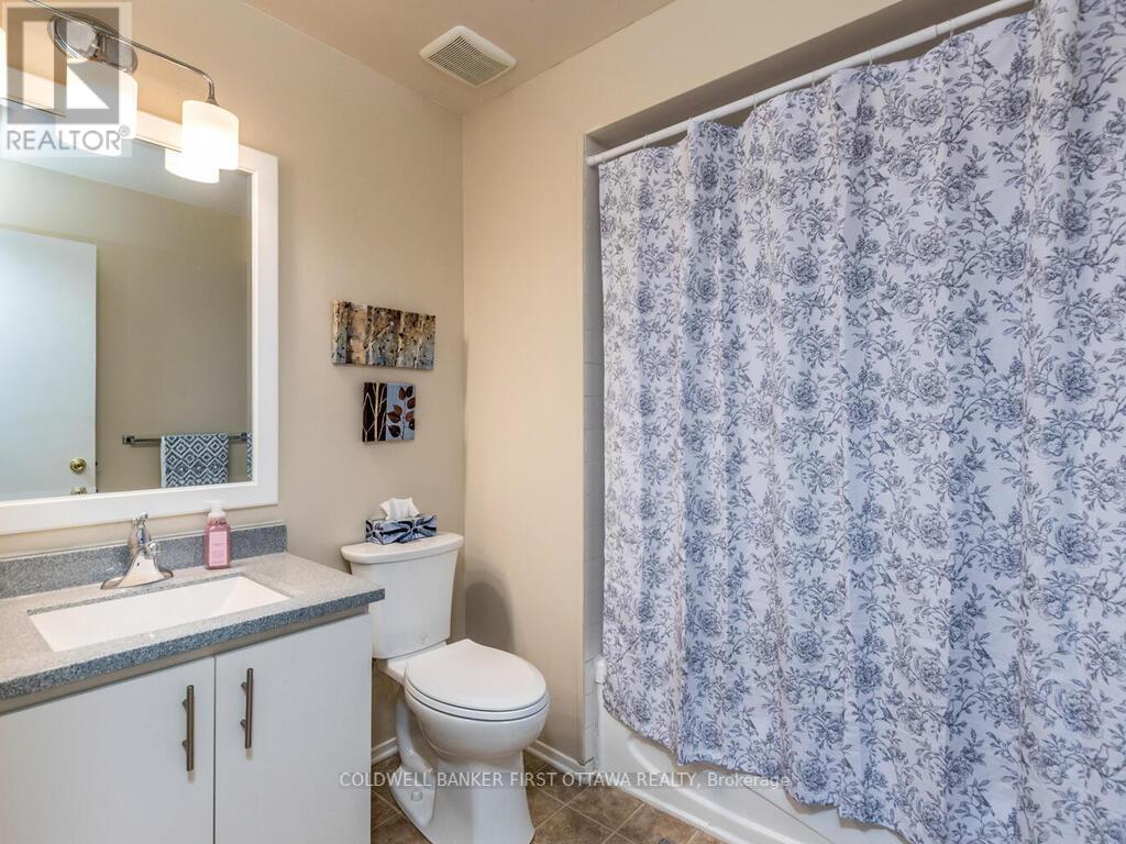 86 Lightfoot Place, Ottawa, Ontario  K2L 3L9 - Photo 29 - X12453424