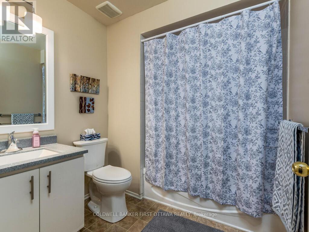 86 Lightfoot Place, Ottawa, Ontario  K2L 3L9 - Photo 30 - X12453424