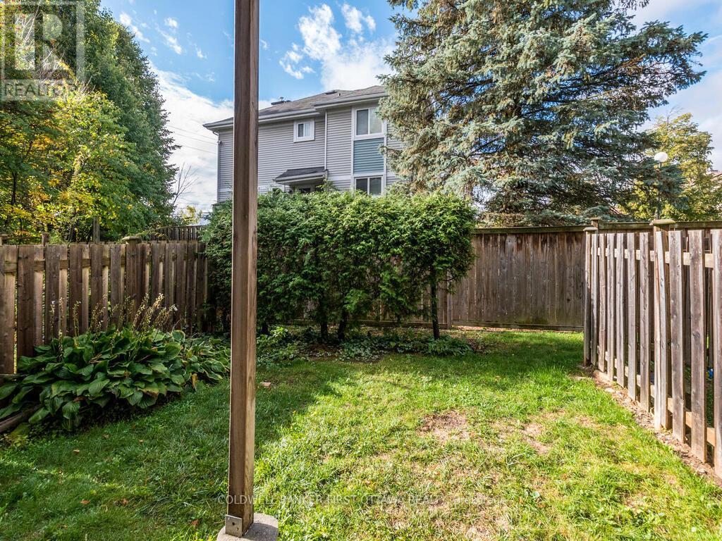 86 Lightfoot Place, Ottawa, Ontario  K2L 3L9 - Photo 33 - X12453424