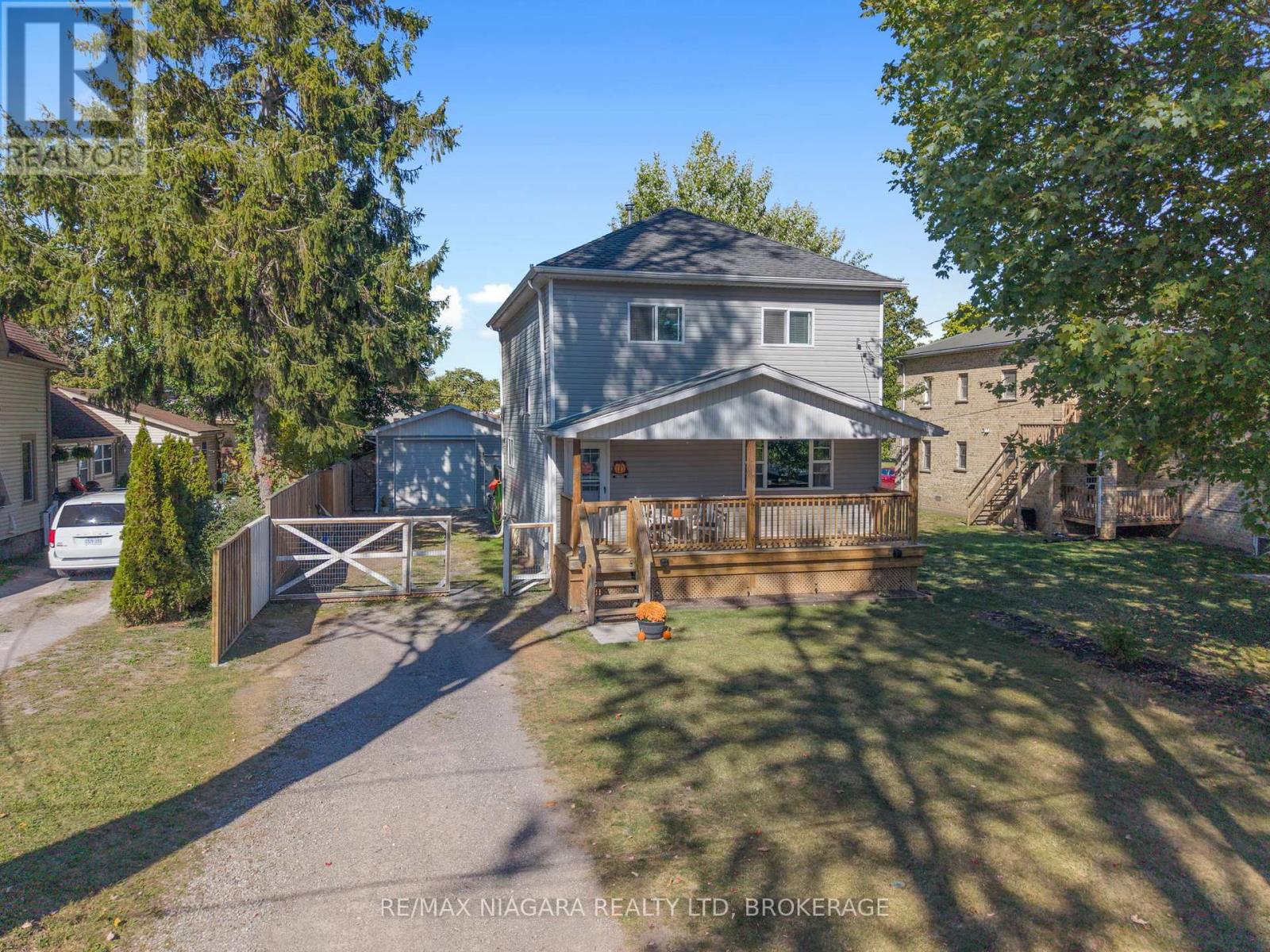 31 Murray Street, Fort Erie, Ontario  L2A 2A3 - Photo 1 - X12453430