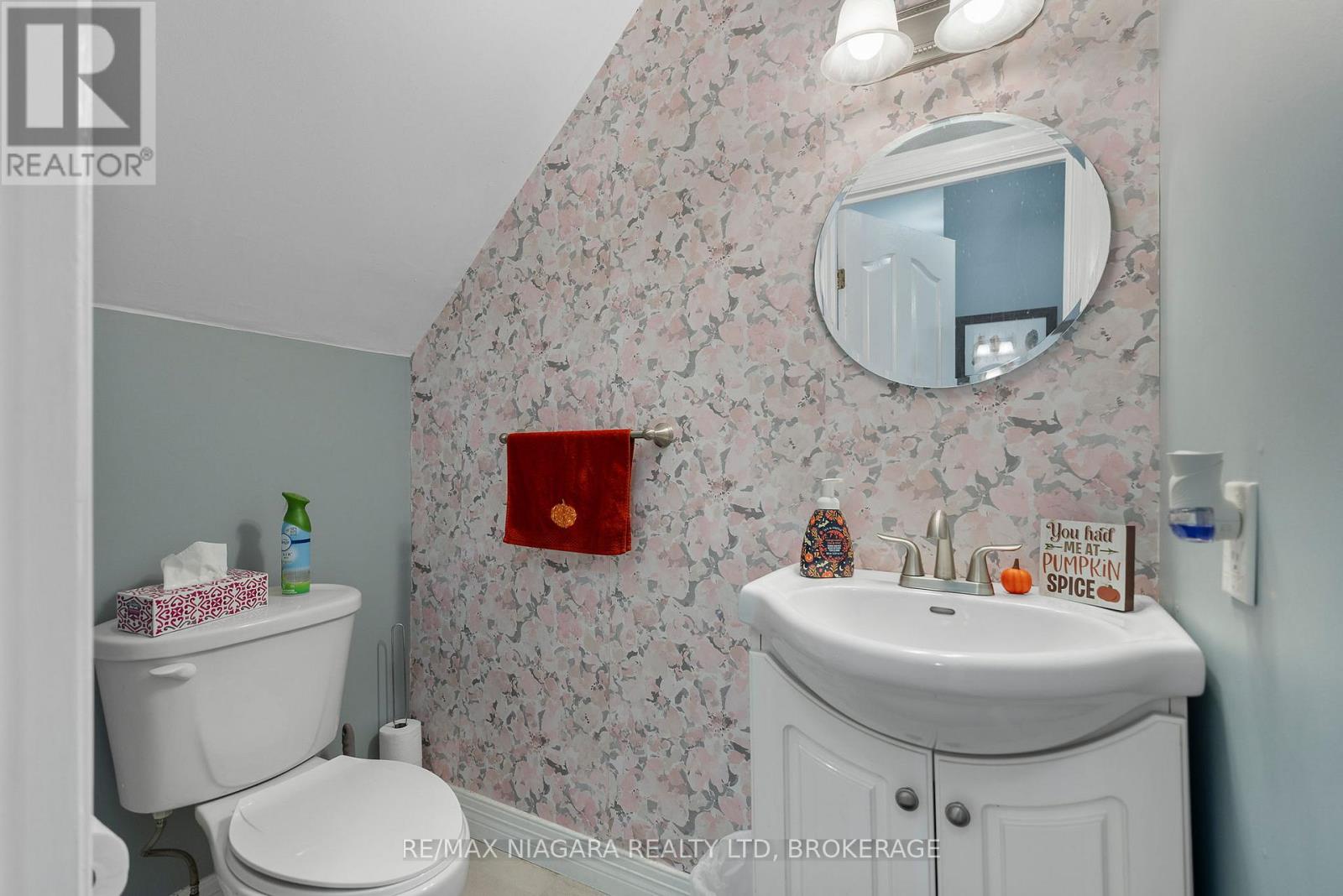 31 Murray Street, Fort Erie, Ontario  L2A 2A3 - Photo 15 - X12453430