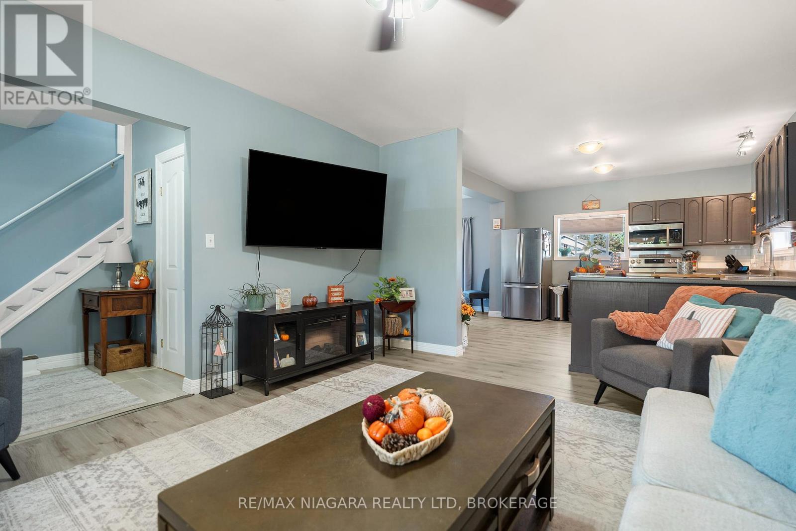 31 Murray Street, Fort Erie, Ontario  L2A 2A3 - Photo 8 - X12453430