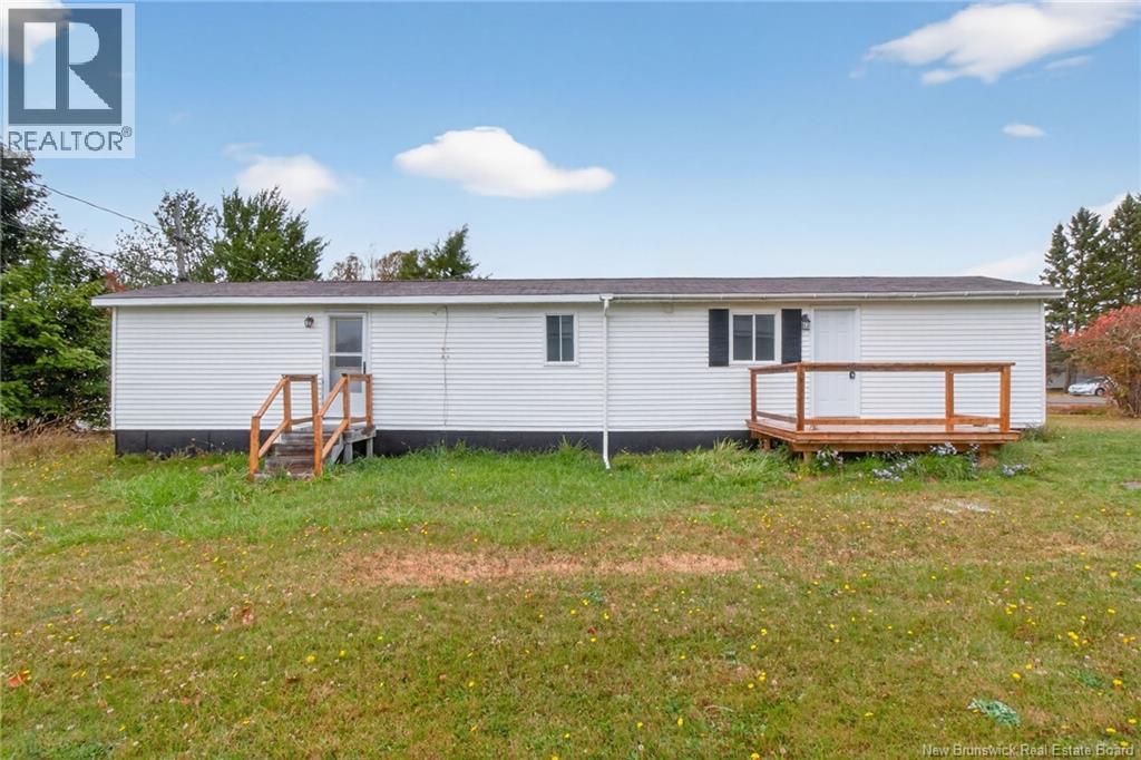 44 Dupuis, Lakeville, New Brunswick  E1H 1E2 - Photo 2 - NB128266