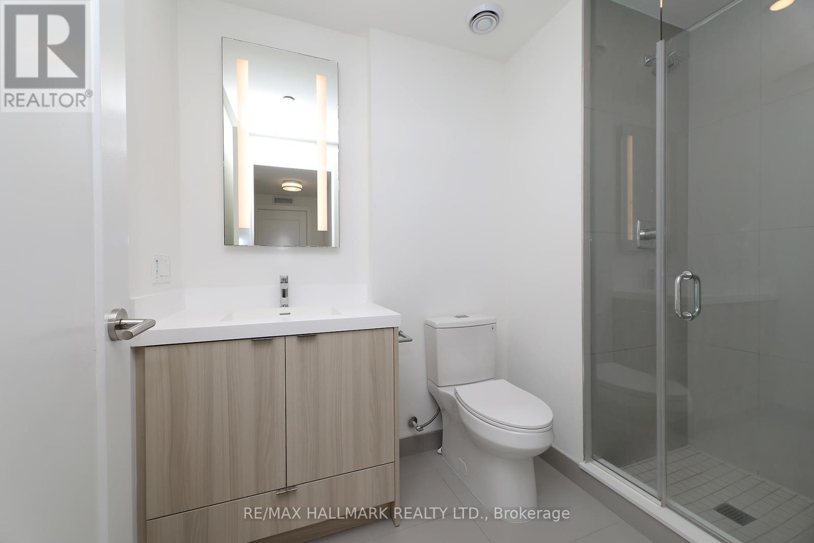 1037 - 20 Inn On The Park Drive, Toronto, Ontario  M3C 0P8 - Photo 6 - C12453422