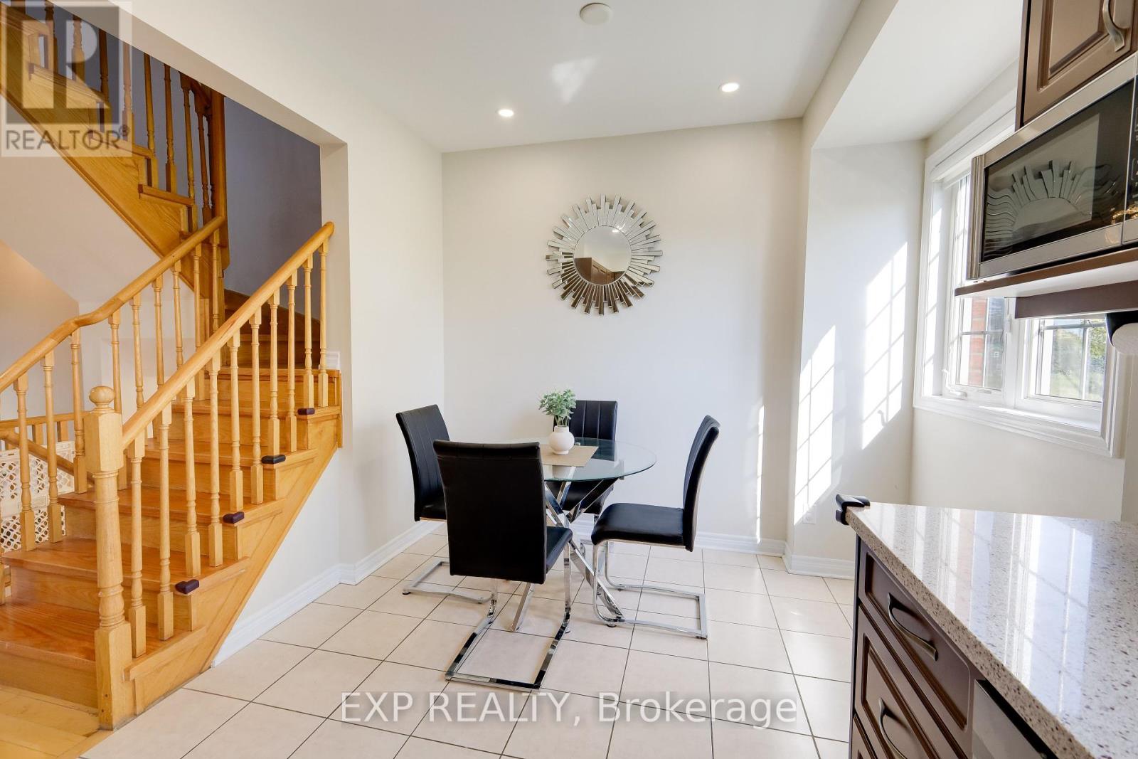 29 Annable Lane, Ajax (South East), Ontario  L1S 7S6 - Photo 8 - E12453434