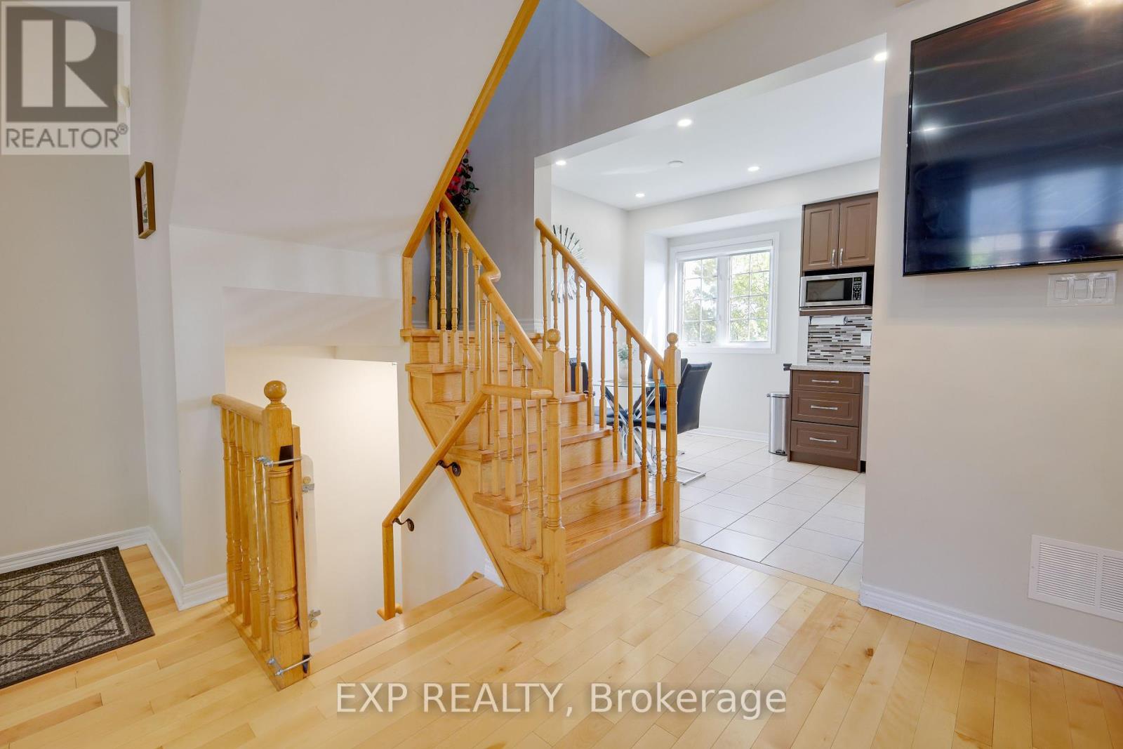 29 Annable Lane, Ajax (South East), Ontario  L1S 7S6 - Photo 9 - E12453434
