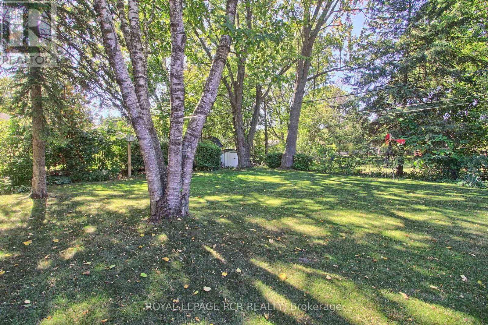 130 Park Avenue, Newmarket, Ontario  L3Y 1T8 - Photo 39 - N12453446