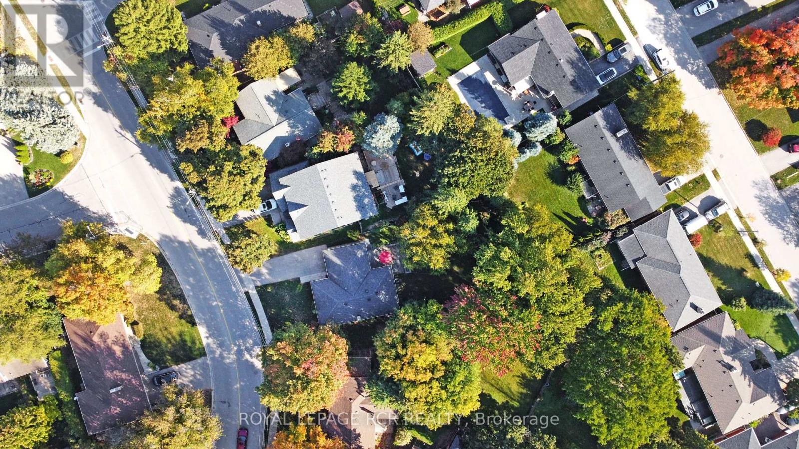 130 Park Avenue, Newmarket, Ontario  L3Y 1T8 - Photo 43 - N12453446