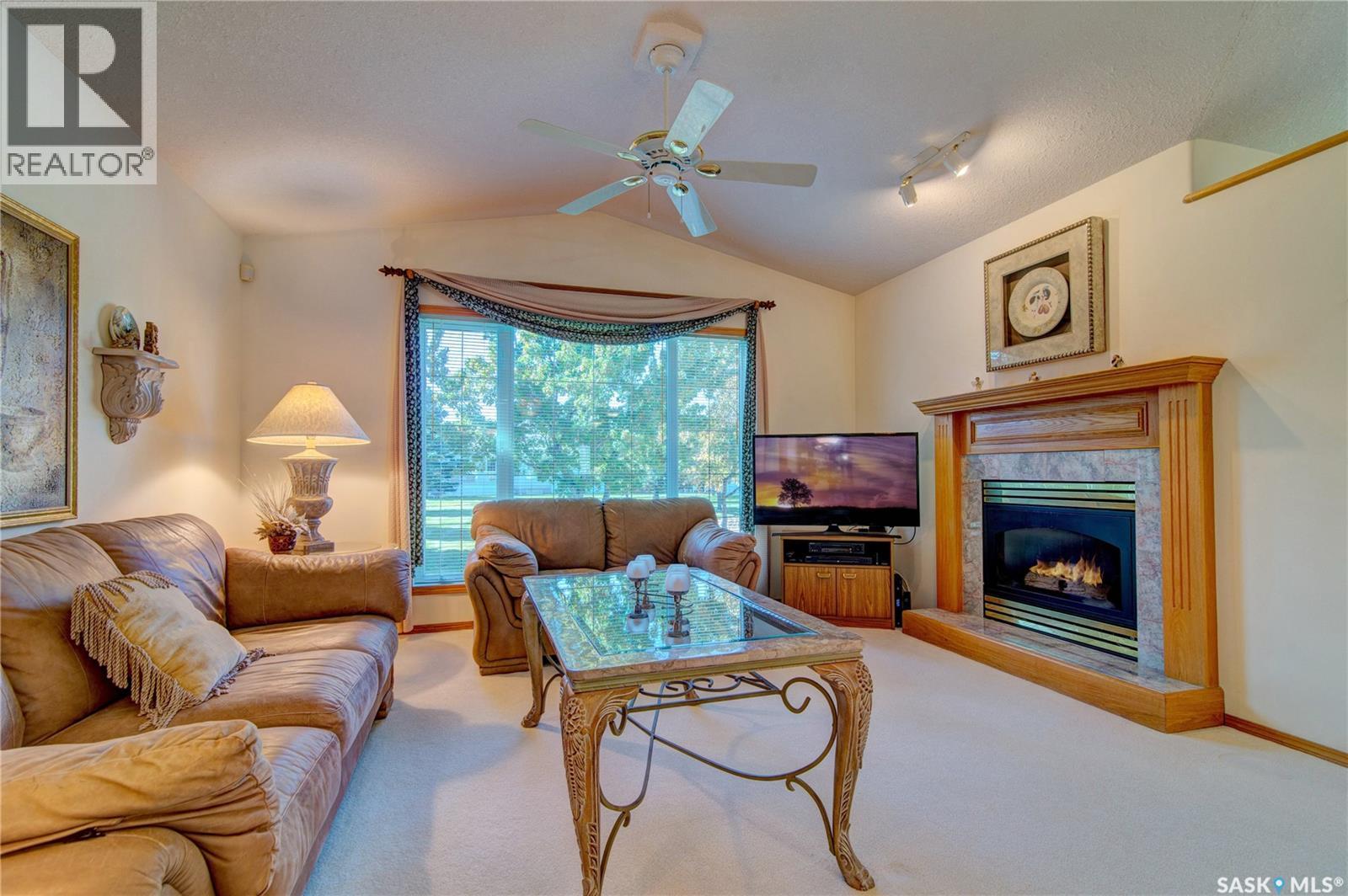 3235 Renfrew Crescent E, Regina, Saskatchewan  S4V 2W6 - Photo 14 - SK020460
