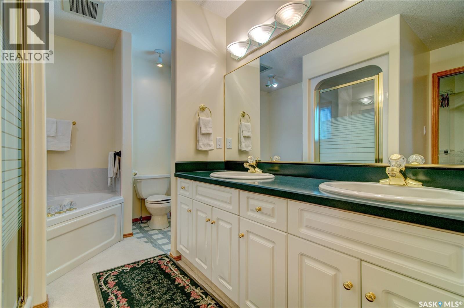 3235 Renfrew Crescent E, Regina, Saskatchewan  S4V 2W6 - Photo 23 - SK020460