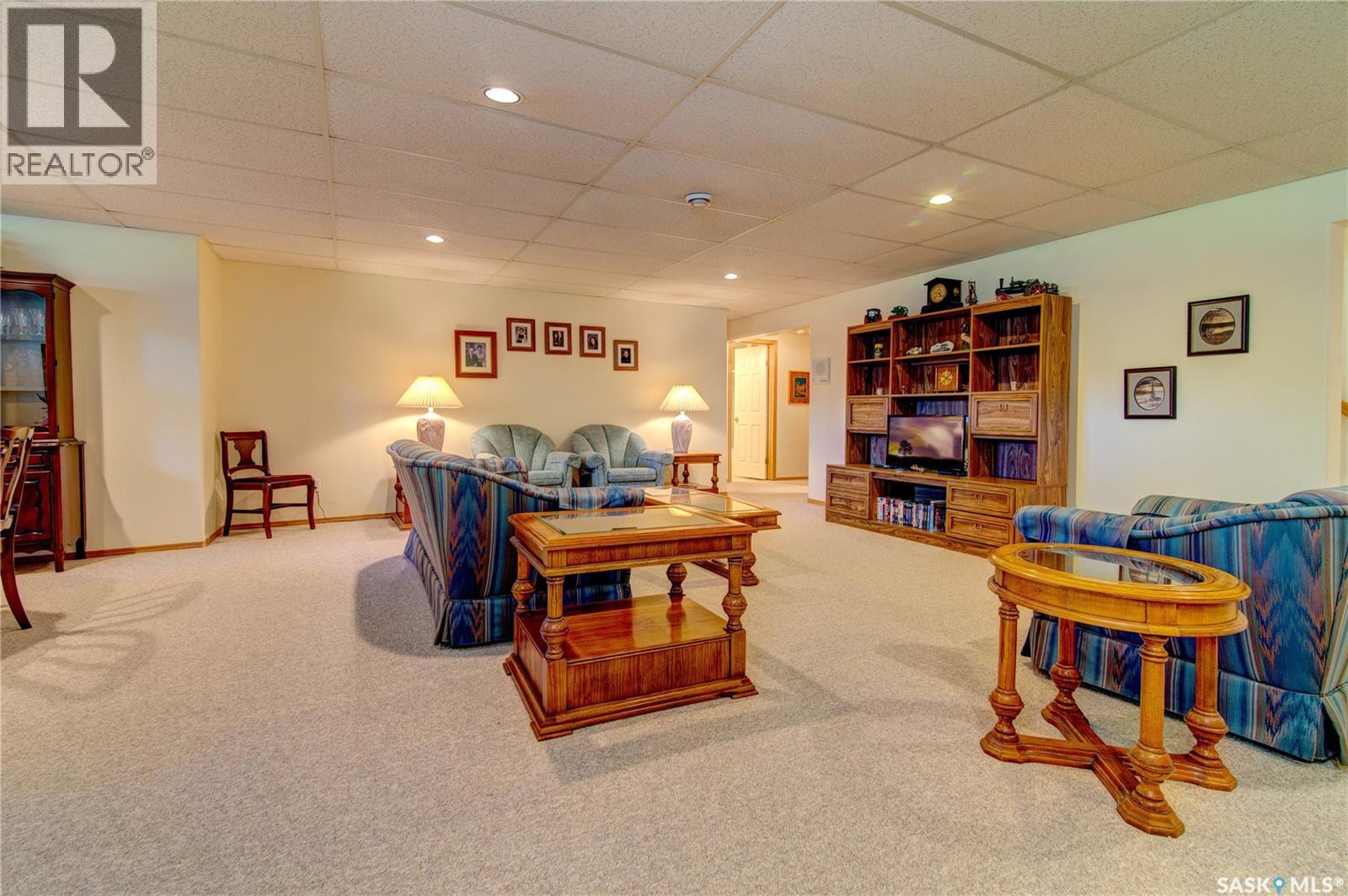 3235 Renfrew Crescent E, Regina, Saskatchewan  S4V 2W6 - Photo 30 - SK020460