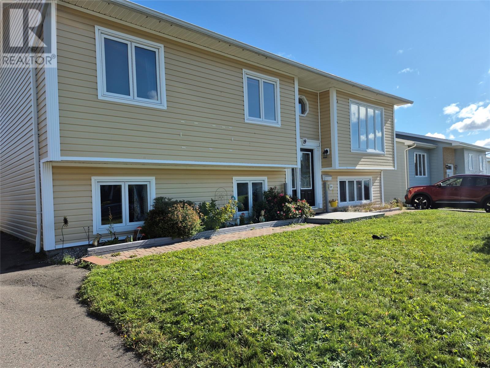 19 Ireland Drive, Grand Falls-Windsor, Newfoundland & Labrador  A2A 2W4 - Photo 2 - 1291368