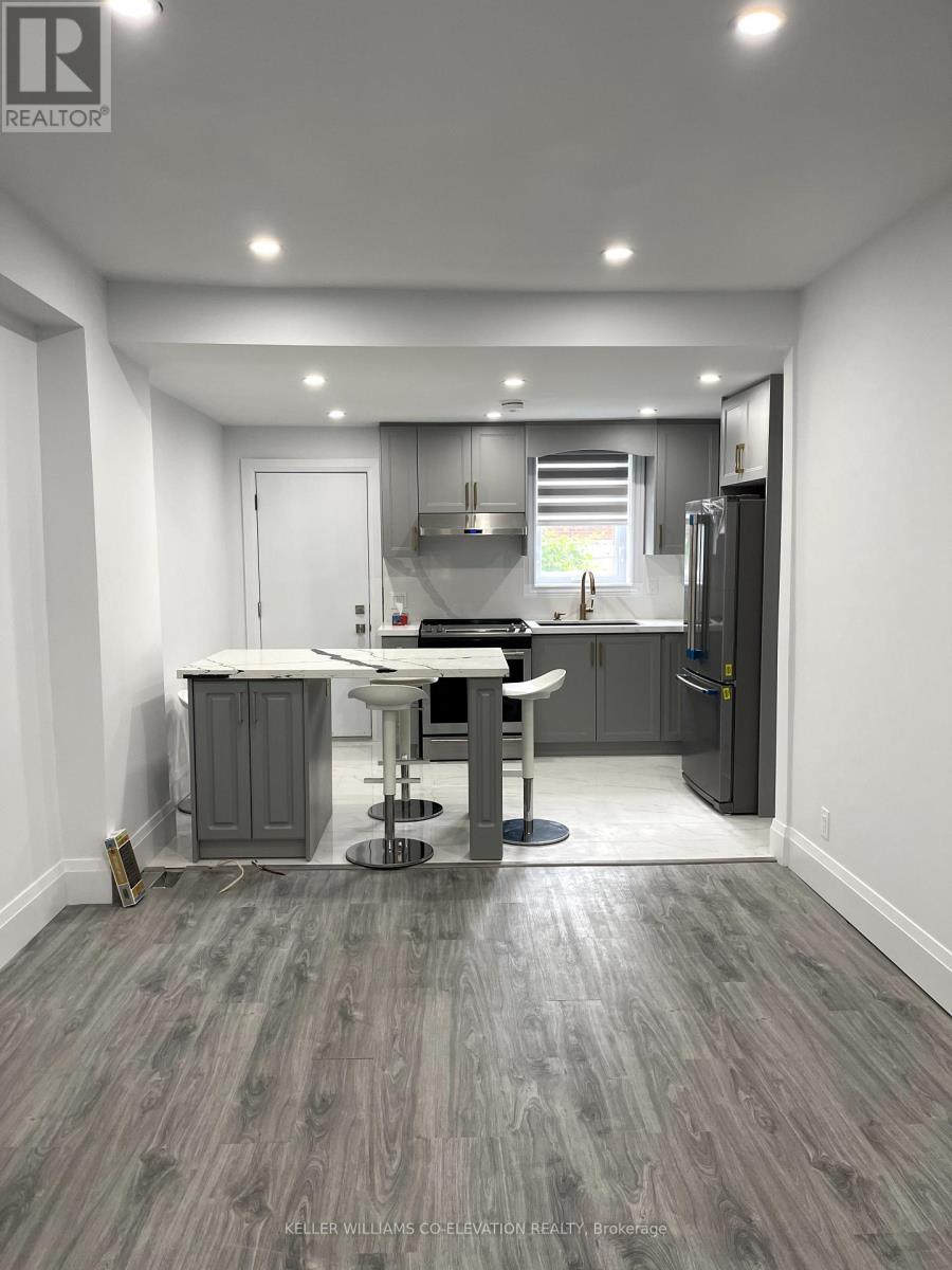 80 Beaver Avenue S, Toronto (Dovercourt-Wallace Emerson-Junction), Ontario  M6H 2G2 - Photo 6 - W12453427