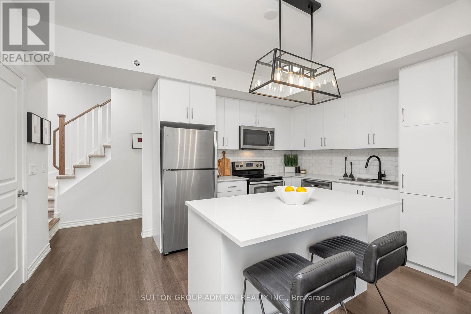14 - 125 Long Branch Avenue, Toronto, Ontario  M8W 0A9 - Photo 10 - W12453445