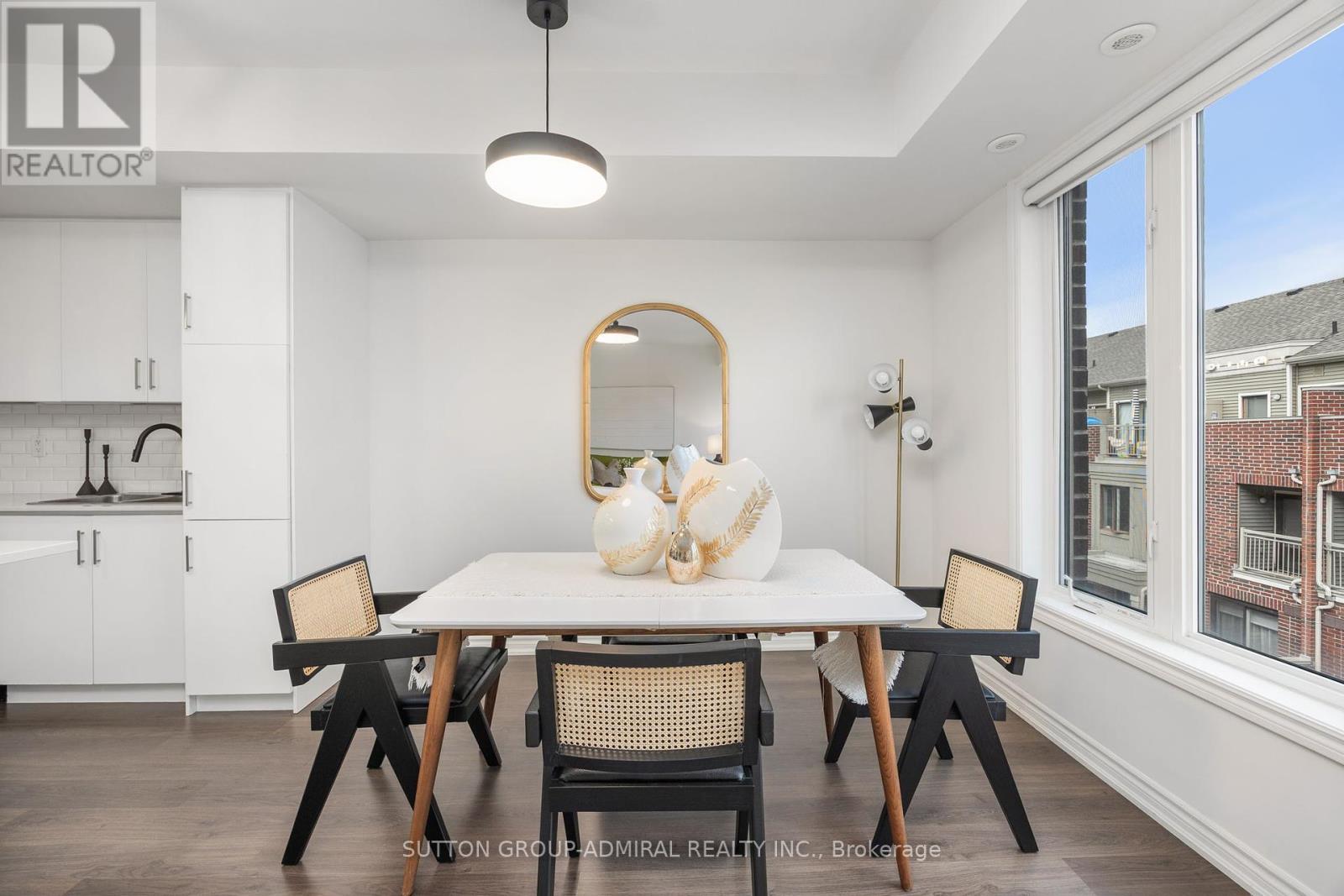 14 - 125 Long Branch Avenue, Toronto, Ontario  M8W 0A9 - Photo 11 - W12453445