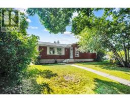 1447 Northmount Drive NW Brentwood