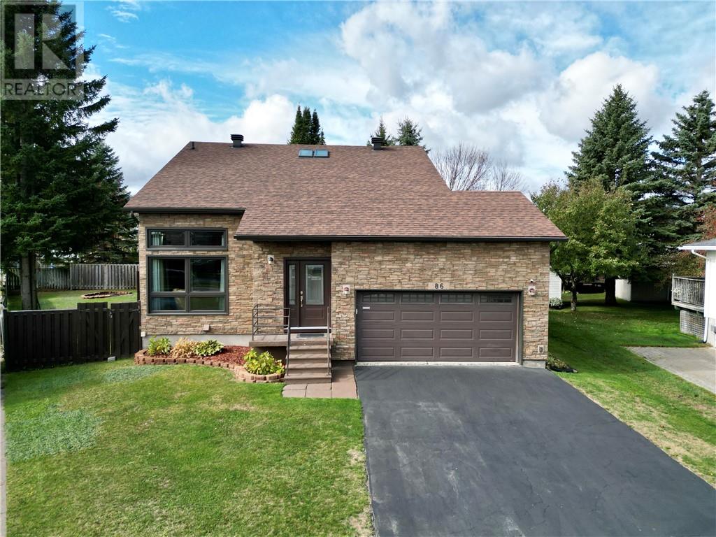 86 Chantal Crescent, Garson, Ontario