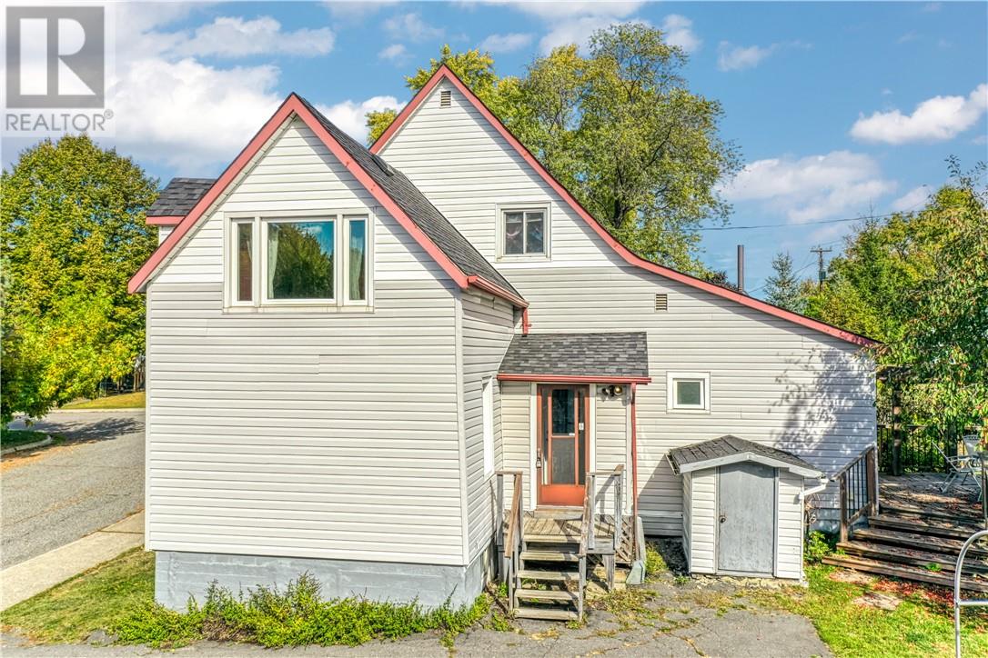 2 Orford, Copper Cliff, Ontario  P0M 1N0 - Photo 5 - 2125133