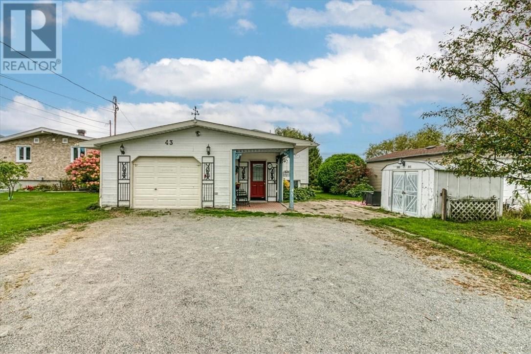 43 Laurier Street E, Azilda, Ontario