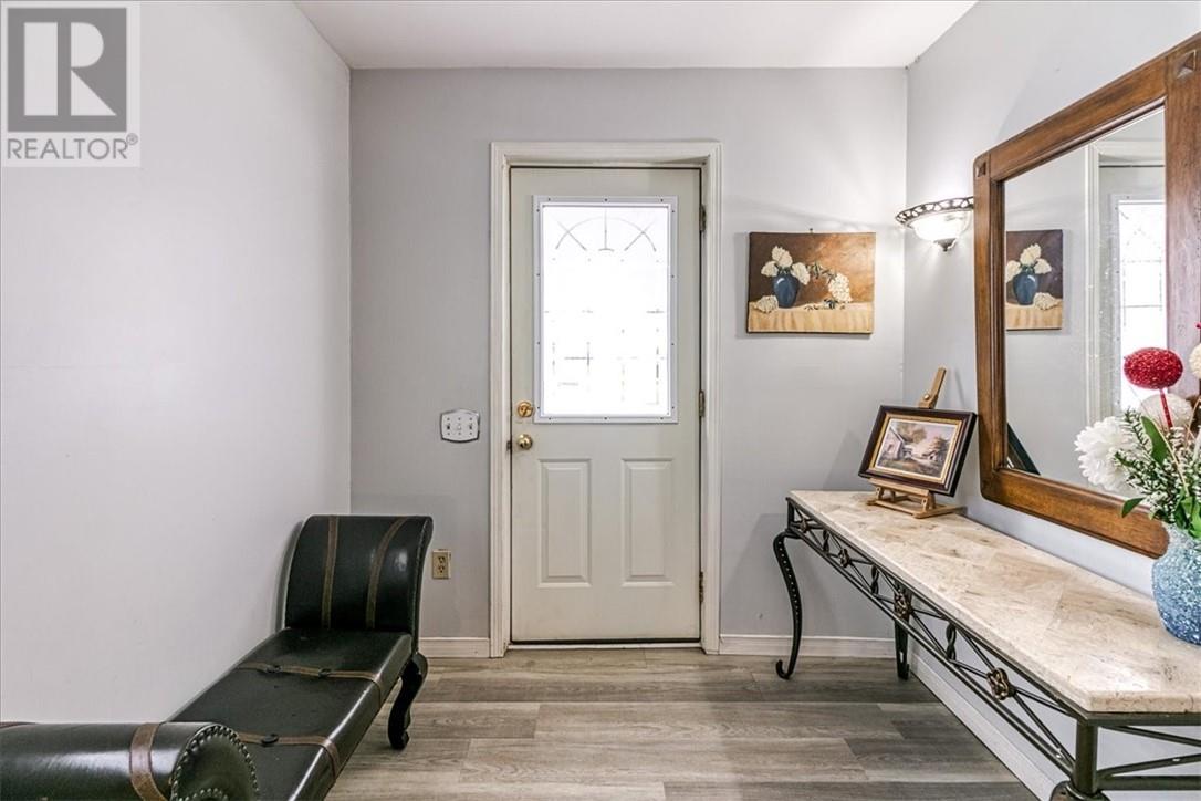 43 Laurier Street E, Azilda, Ontario  P0M 1B0 - Photo 3 - 2125119