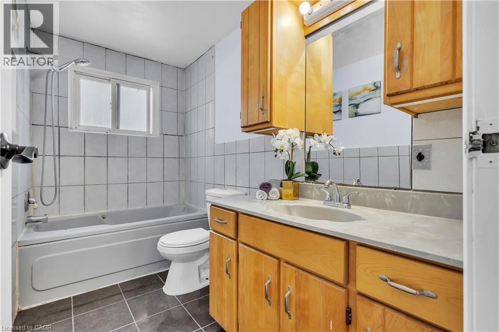 87 Christopher Drive, Waterloo, Ontario  N2J 4J6 - Photo 11 - 40777804
