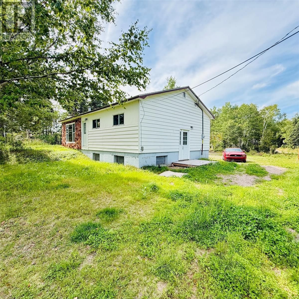 5 Burnt Berry Farm Road, Springdale, Newfoundland & Labrador   - Photo 2 - 1289102