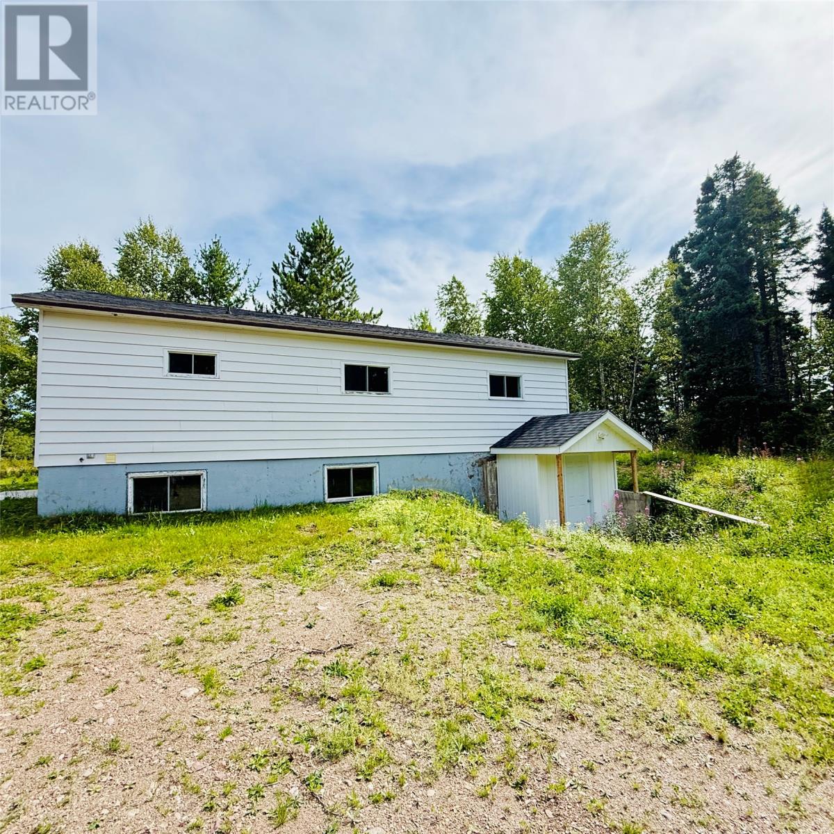 5 Burnt Berry Farm Road, Springdale, Newfoundland & Labrador   - Photo 4 - 1289102