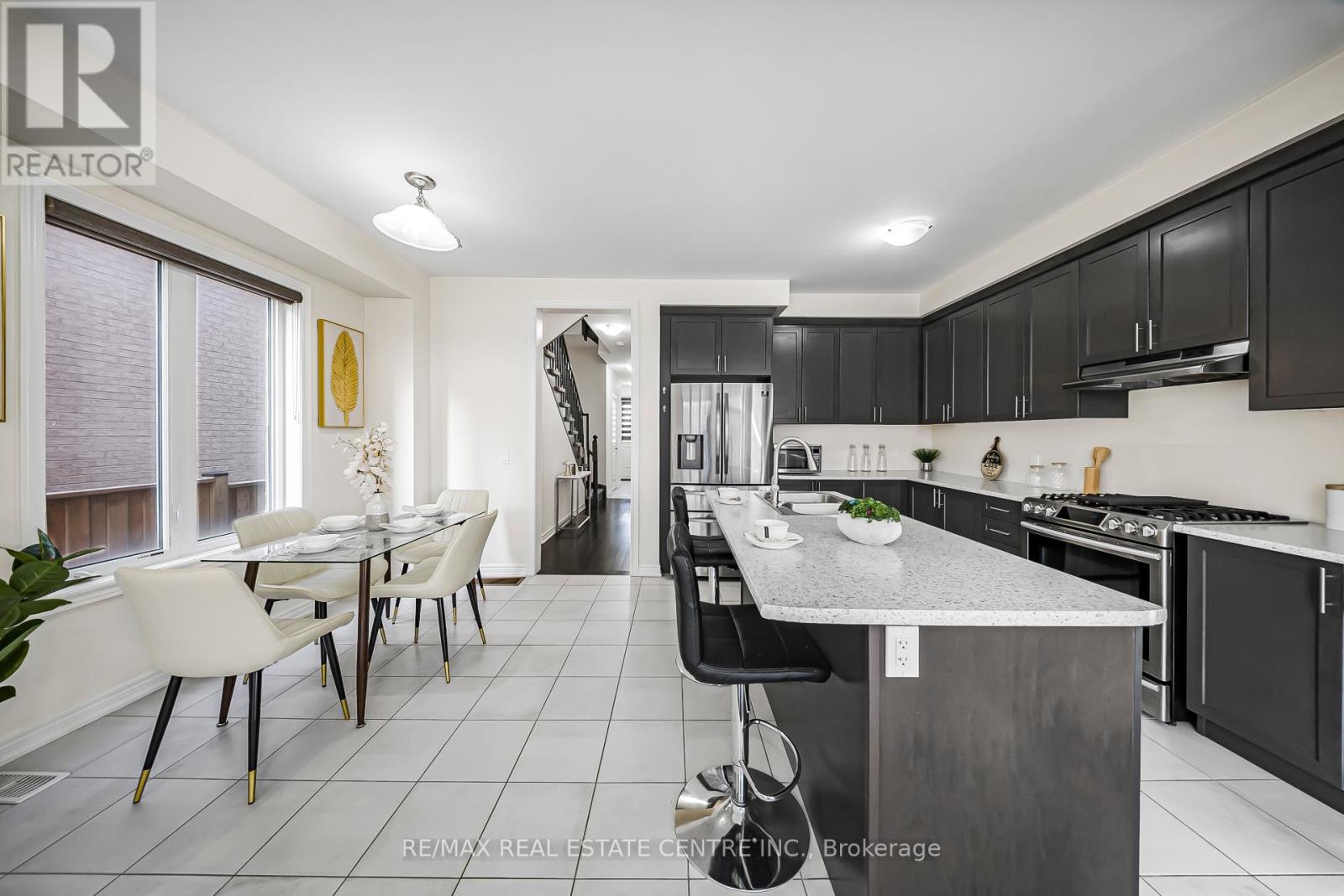 18 Talence Drive, Hamilton (Stoney Creek Mountain), Ontario  L8J 0L2 - Photo 25 - X12453431