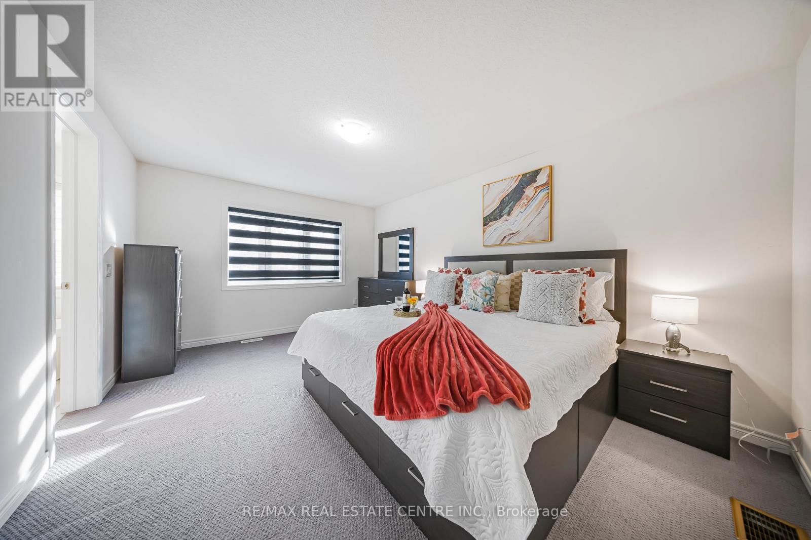 18 Talence Drive, Hamilton (Stoney Creek Mountain), Ontario  L8J 0L2 - Photo 33 - X12453431