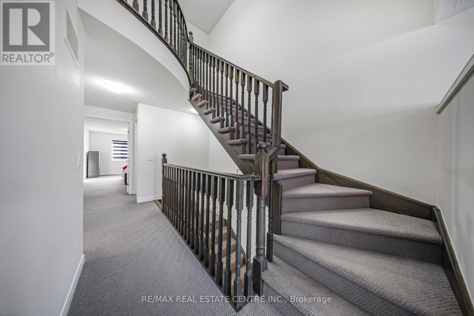 18 Talence Drive, Hamilton (Stoney Creek Mountain), Ontario  L8J 0L2 - Photo 44 - X12453431