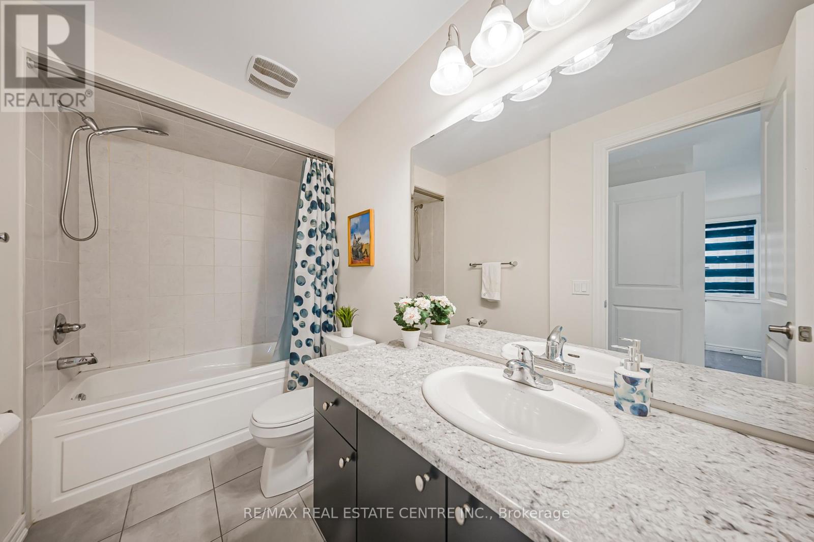 18 Talence Drive, Hamilton (Stoney Creek Mountain), Ontario  L8J 0L2 - Photo 49 - X12453431